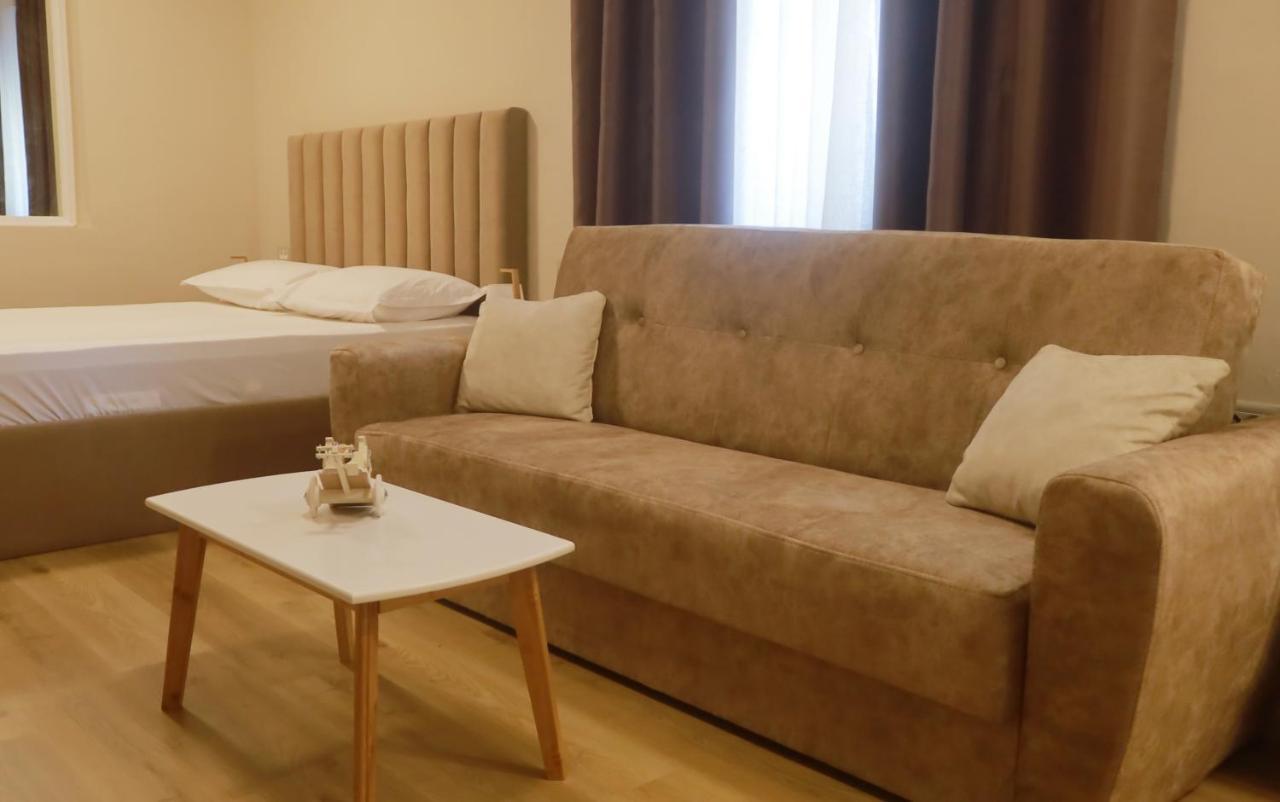 Bruno'S Apartment Tiranë Ngoại thất bức ảnh
