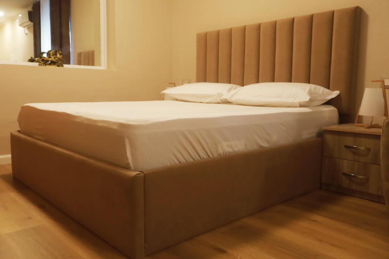 Bruno'S Apartment Tiranë Ngoại thất bức ảnh